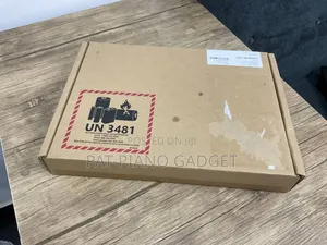 New Microsoft Surface Pro 11th Edition, a Copilot+ PC 32GB SSD 1T
