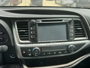 Toyota Highlander XLE V6 4x4 (3.5L 6cyl 6A) 2016 Red