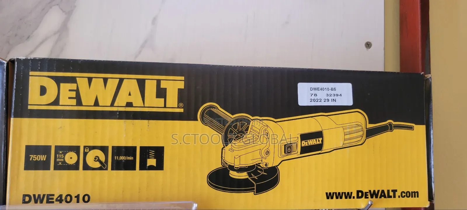 Dewalt Machine