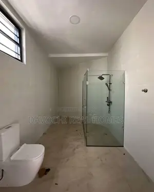 4bdrm Duplex in Chevron for rent