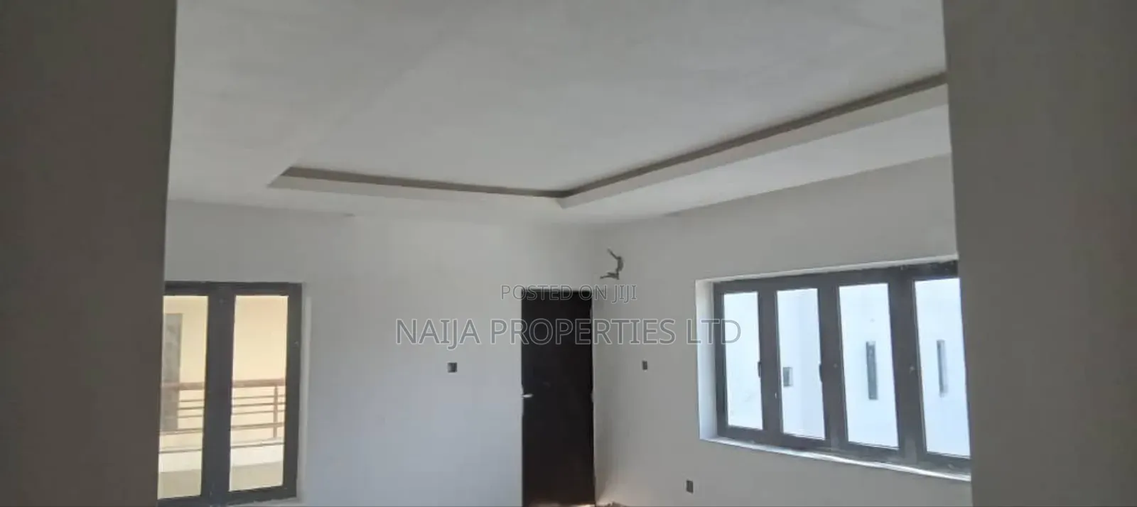 4bdrm Townhouse / Terrace in Lekki Phase 1 for rent