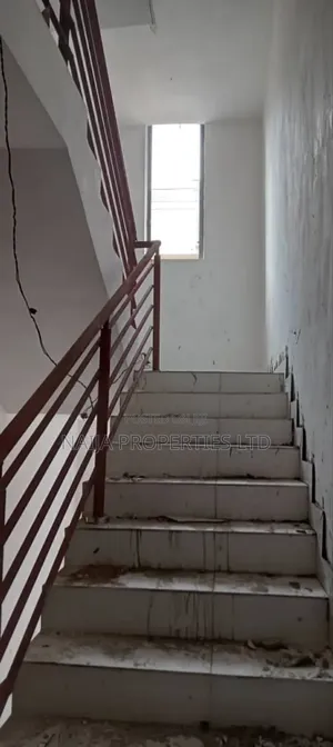 4bdrm Townhouse / Terrace in Lekki Phase 1 for rent