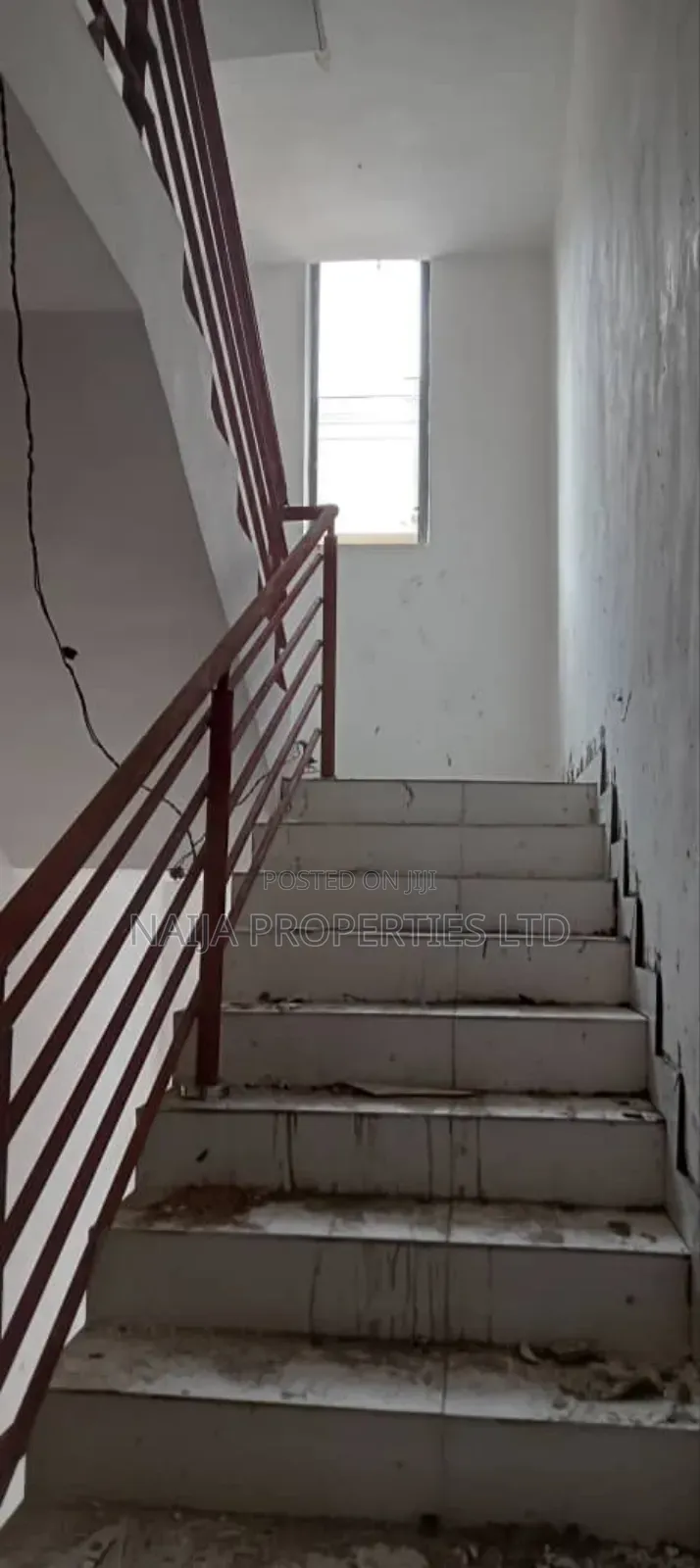4bdrm Townhouse / Terrace in Lekki Phase 1 for rent