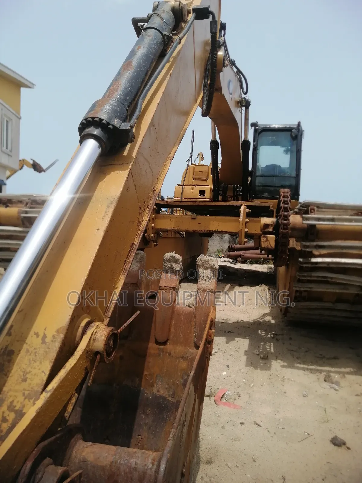 Cat Swamp Buggy 320cl