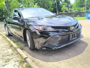 Toyota Camry LE FWD (2.5L 4cyl 8AM) 2018 Black