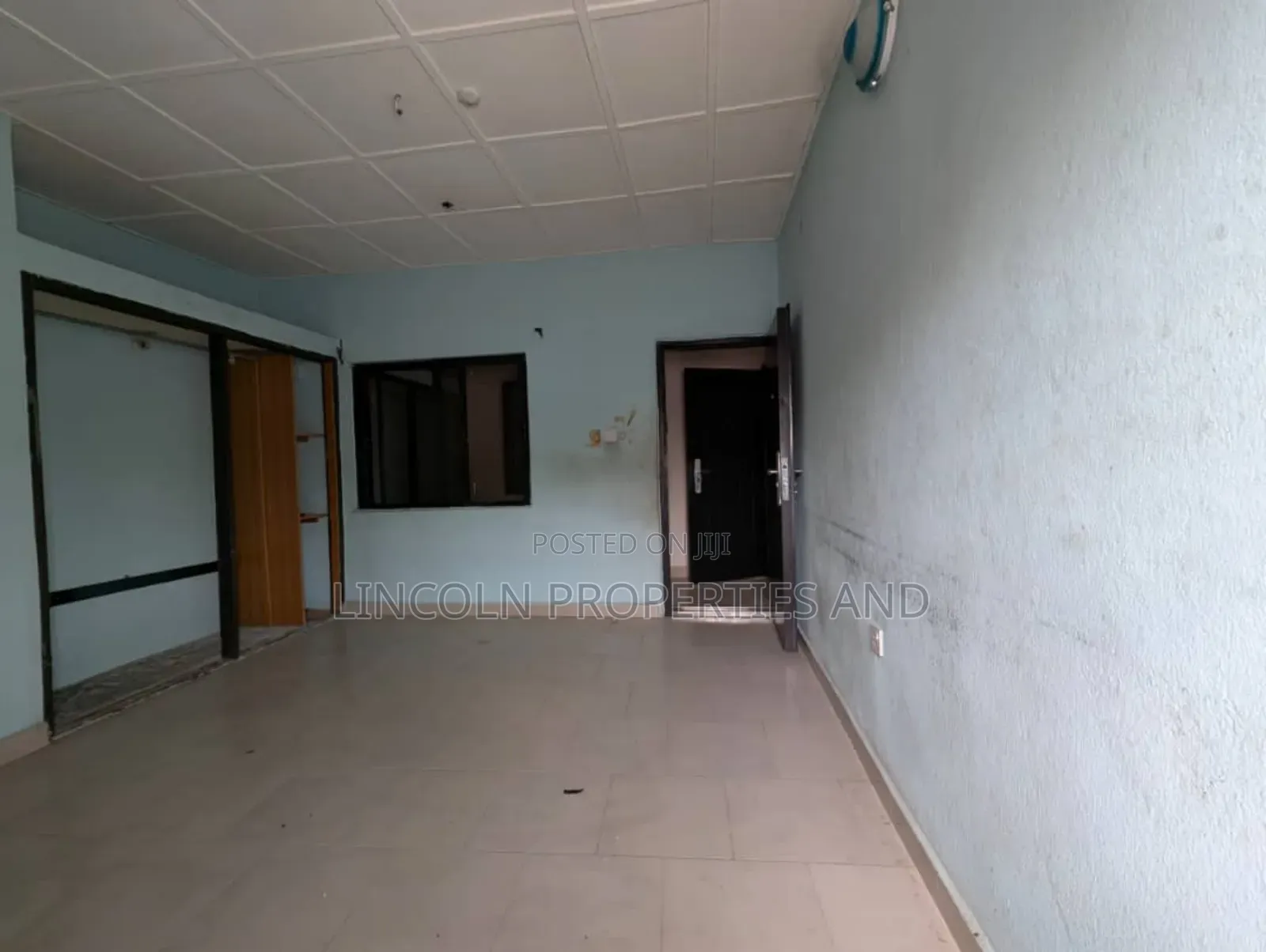 4bdrm Bungalow in Osongama Estate Uyo for sale