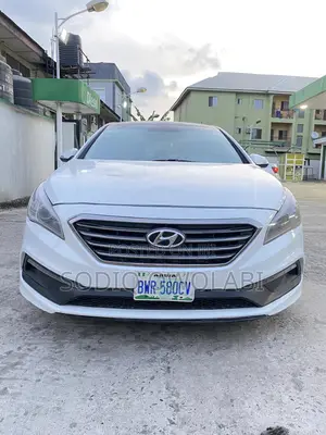 Hyundai Sonata Sport Sedan FWD (2.4L 4cyl 6A) 2016 White