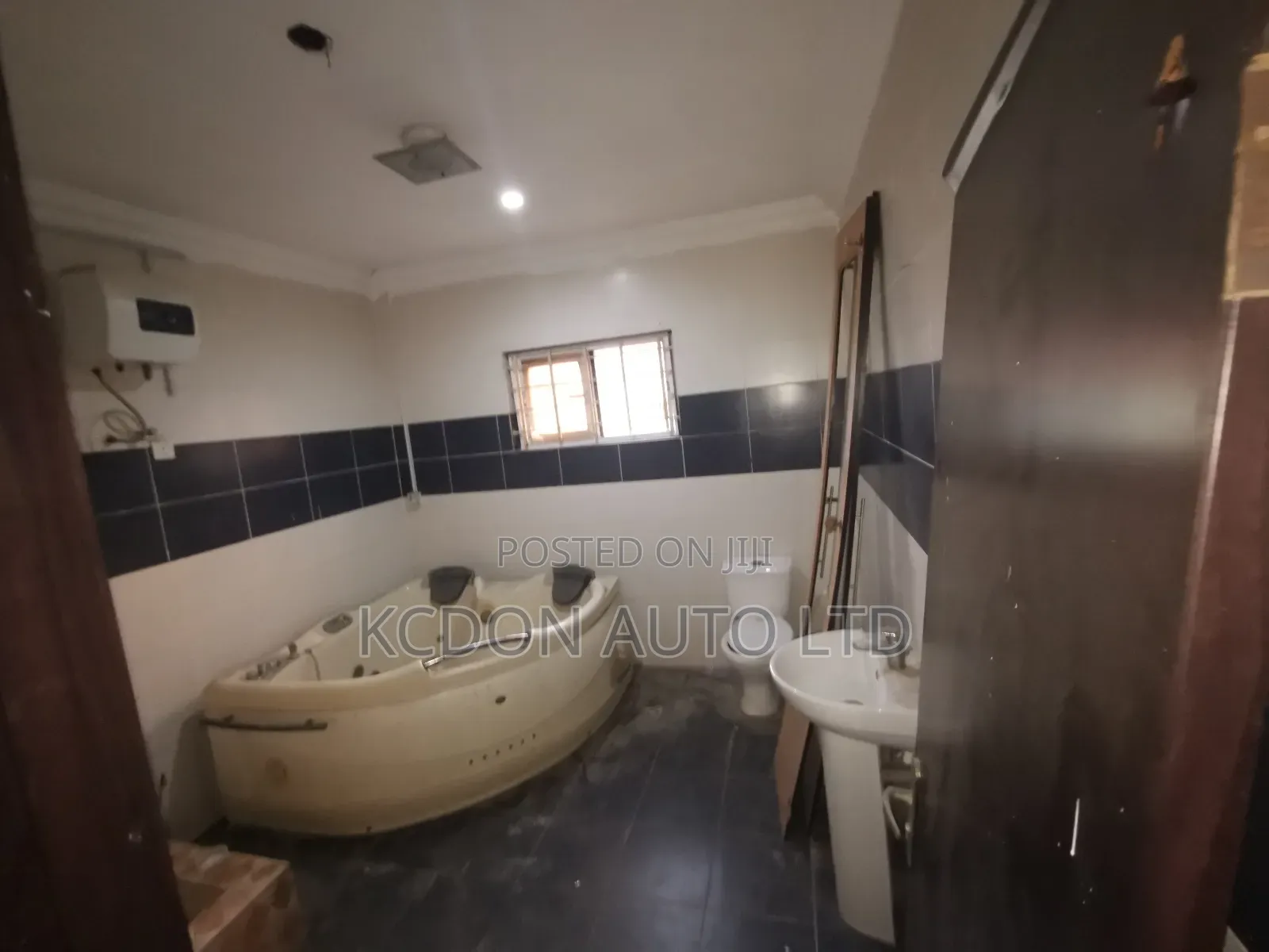 1bdrm Room & Parlour in Ogoyo, Ajah for rent