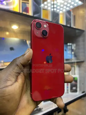 Apple iPhone 13 128 GB Red