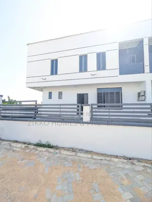 4bdrm Duplex in Orchid Road, Lekki for sale