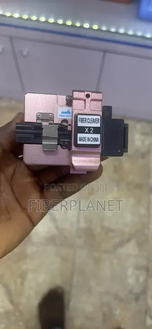 Fiber Optics Cleaver