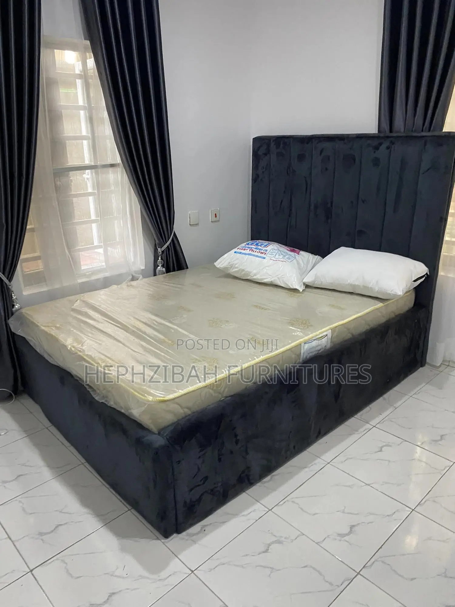 4.5 X 6 Executive Grey Bedframe