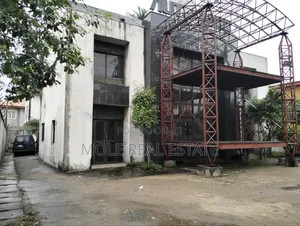 Old Commercial Property Ikorodu Rd Meryland Detached