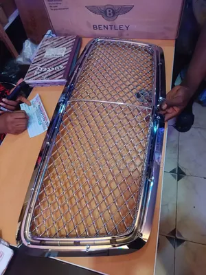 Bentley Bentyaga Front Grille