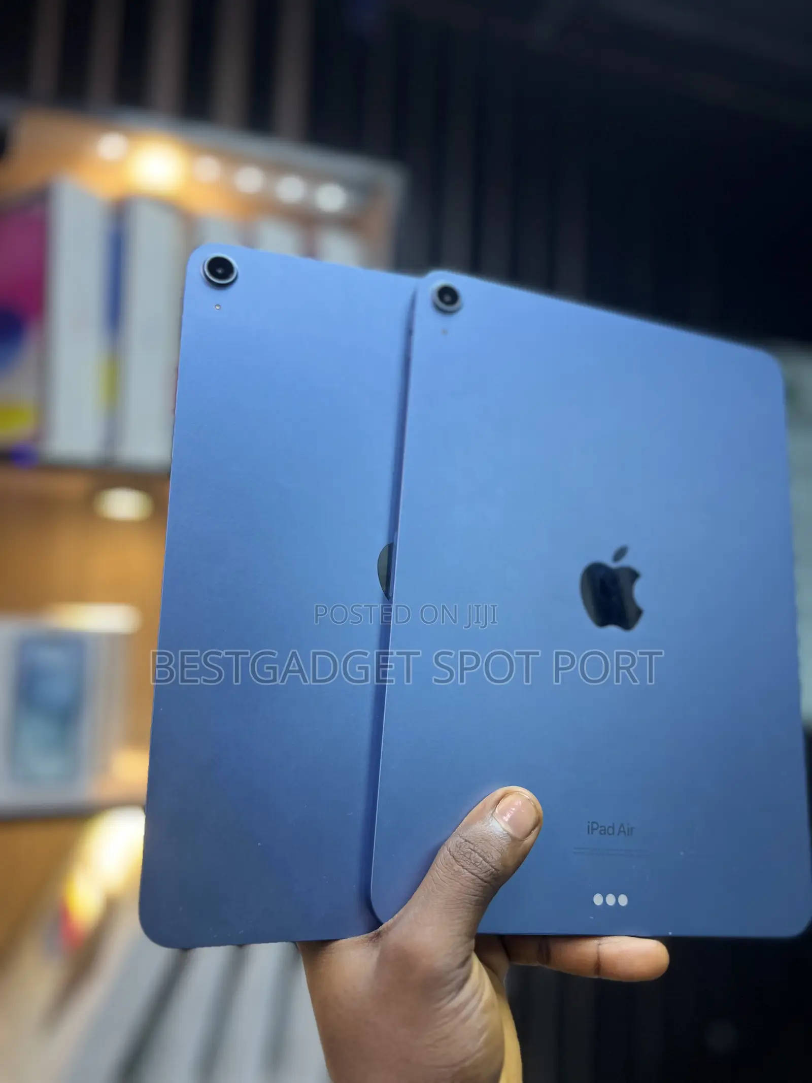 Apple iPad Air (2022) 64 GB Blue