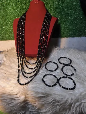Black and Gold Set Beads
