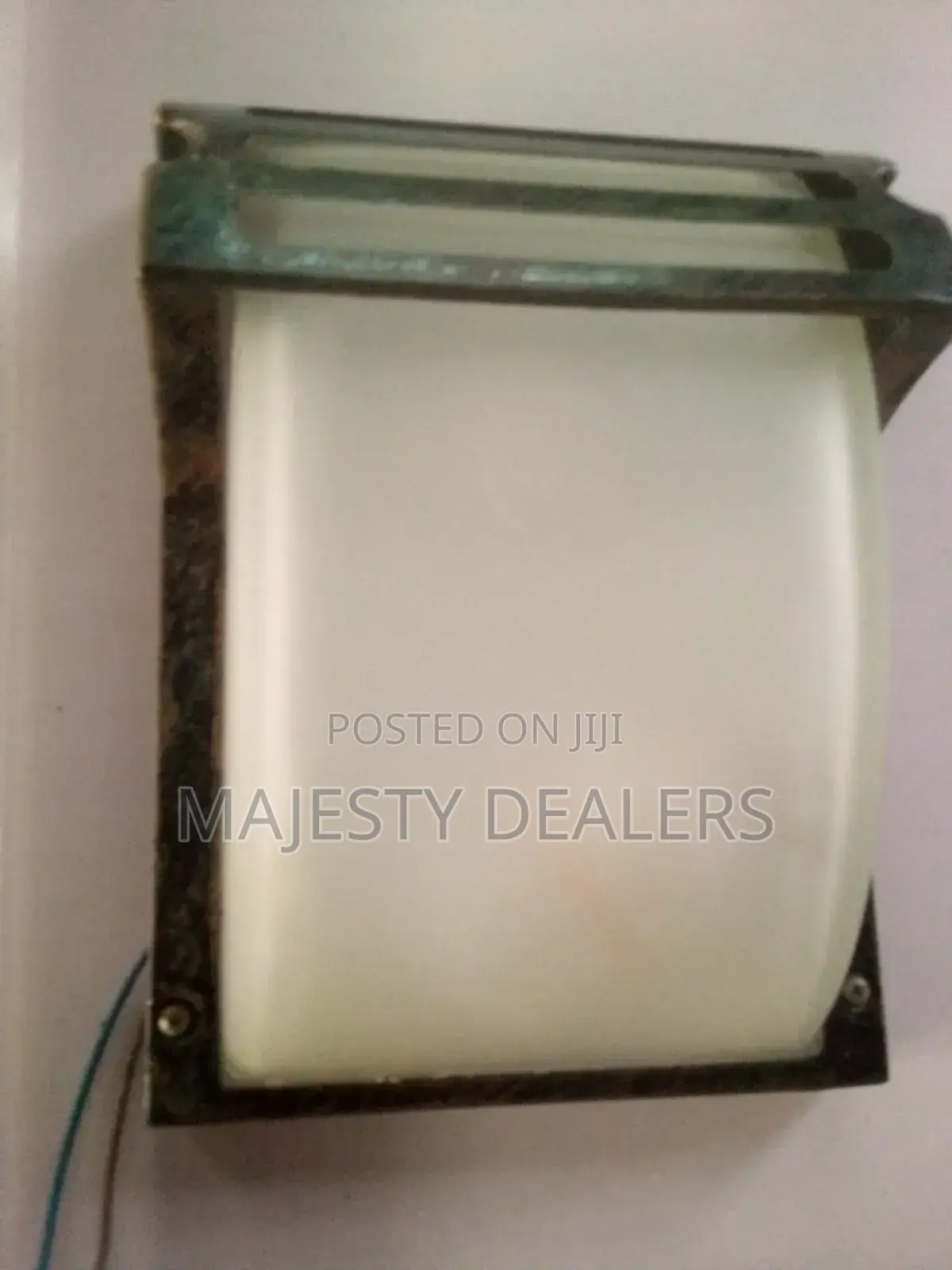Dubai Cast Bulkhead E27 Not Led Type