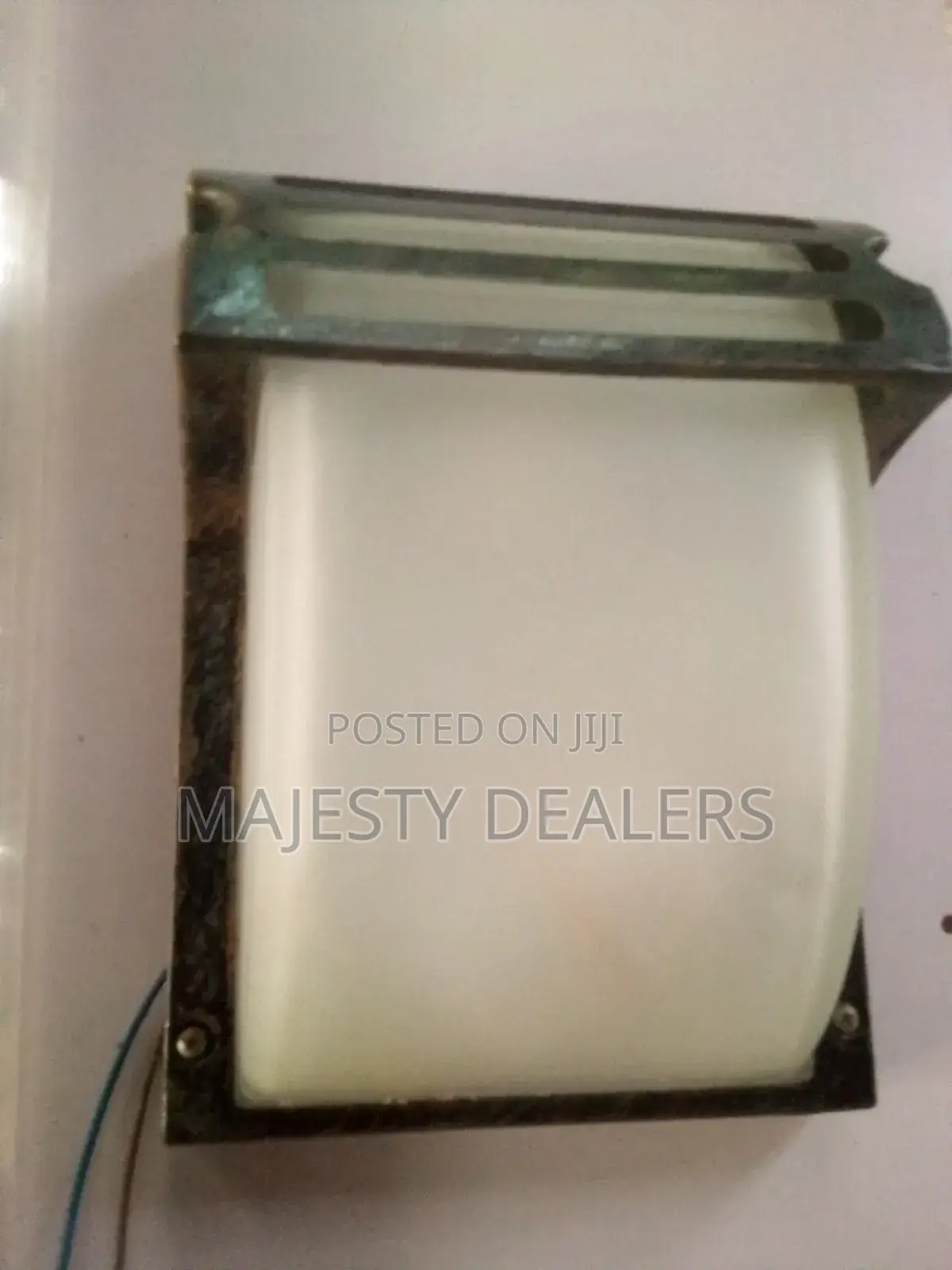 Dubai Cast Bulkhead E27 Not Led Type