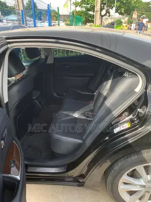Lexus ES 350 2011 Black