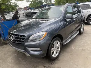 Mercedes-Benz M Class ML350 4MATIC 4dr SUV AWD (3.5L 6cyl 7A) 2015 Gray