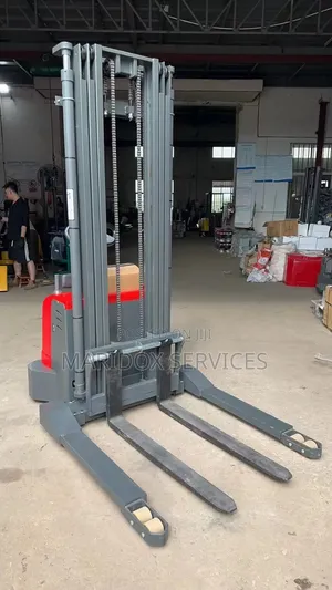 5mx2tons Full Electric Stacker