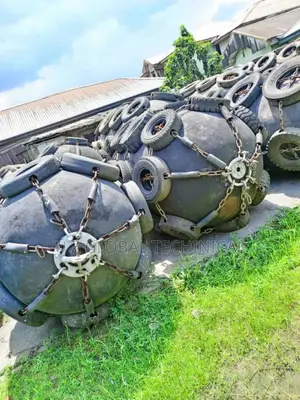 Yokohama Fenders (Size Meter Long ×1.5 Meters Diameter)