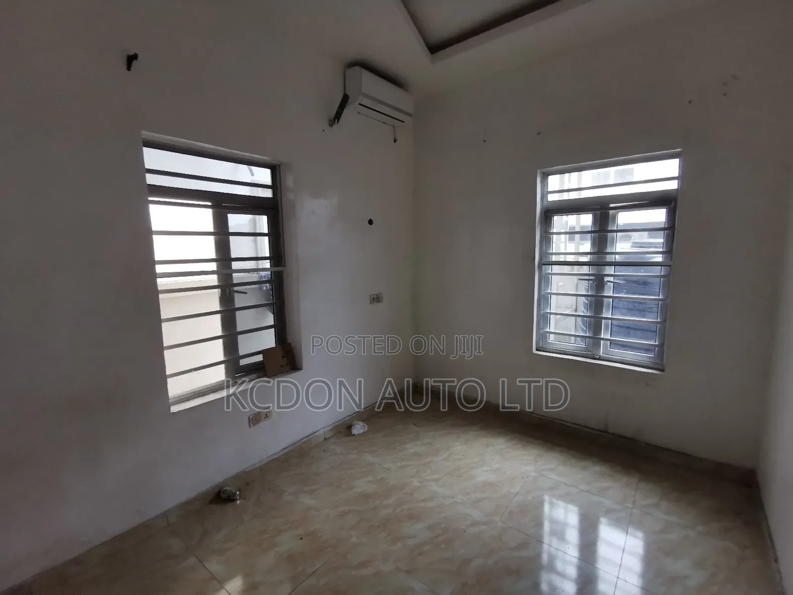 Mini Flat in Osapa london for rent