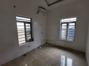 Mini Flat in Osapa london for rent