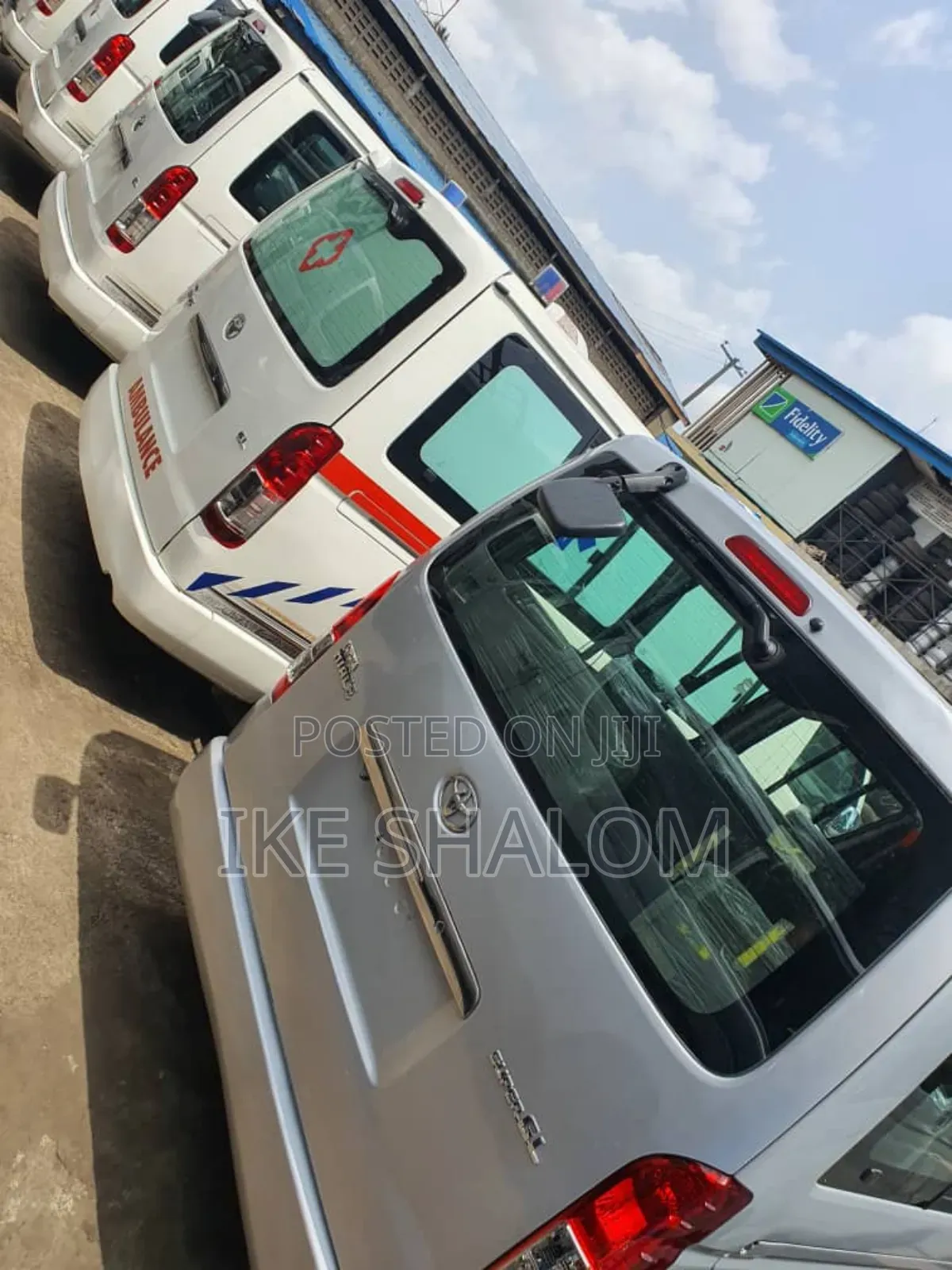 Toyota HiAce 2010 White