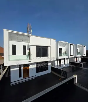 5bdrm Duplex in Idado for sale