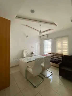 4bdrm Duplex in Chevron Toll Gate for rent