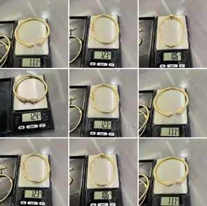 18 Karat Gold