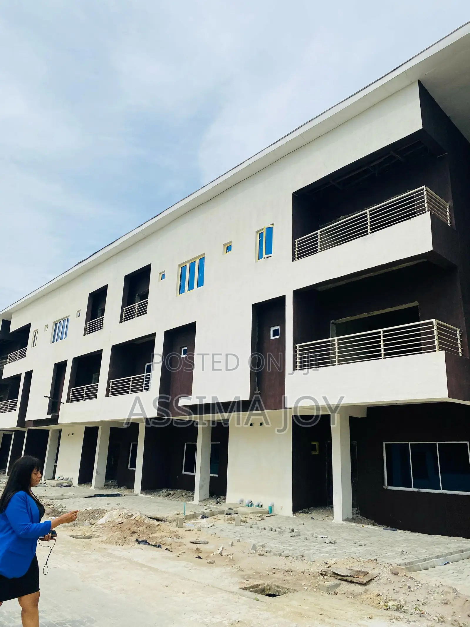 Furnished 2bdrm Maisonette in Meridian Park Estate for sale