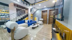 Luxury 2-Bedroom Duplex