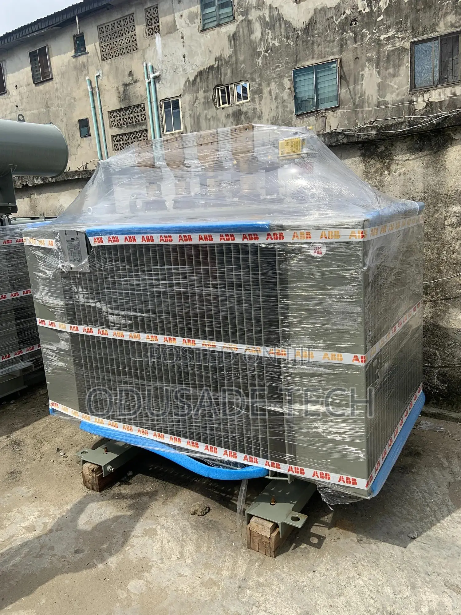 Abb Complex 2000kva/11 Transformer