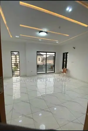 3bdrm Apartment in Blenco, Sangotedo. for rent