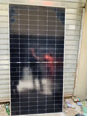 Canadian Solar Panels 650watts Is Available