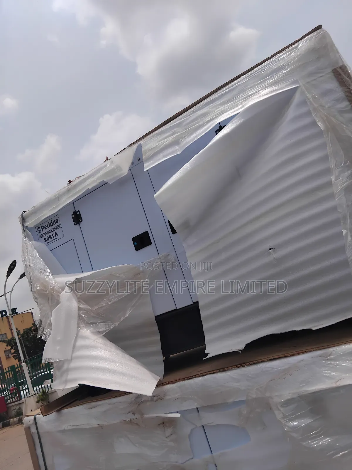 Top Class 20kva Perkins Soundproof Generatorrrr
