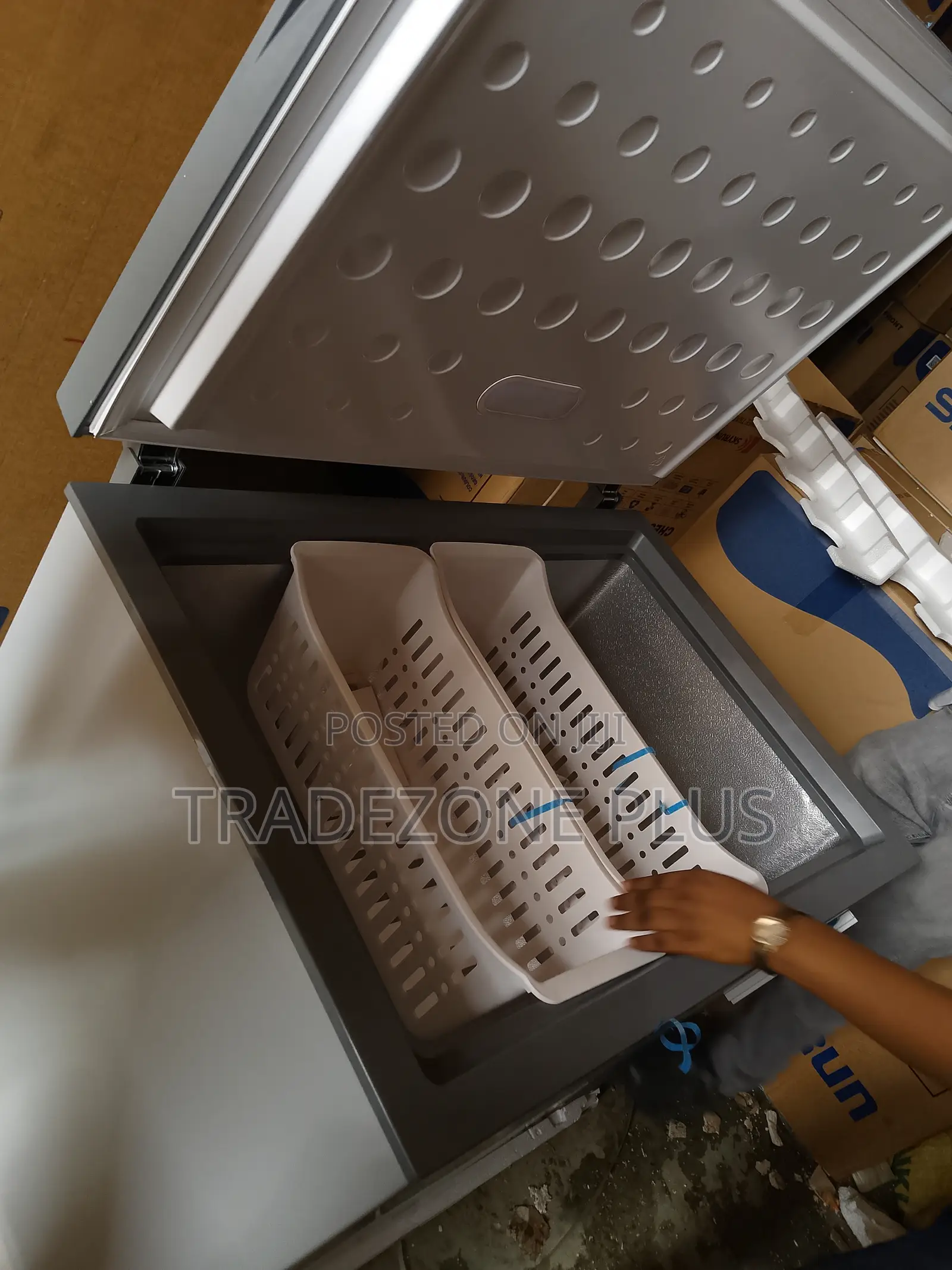 Skyrun 250l: Reliable Deep Freezing