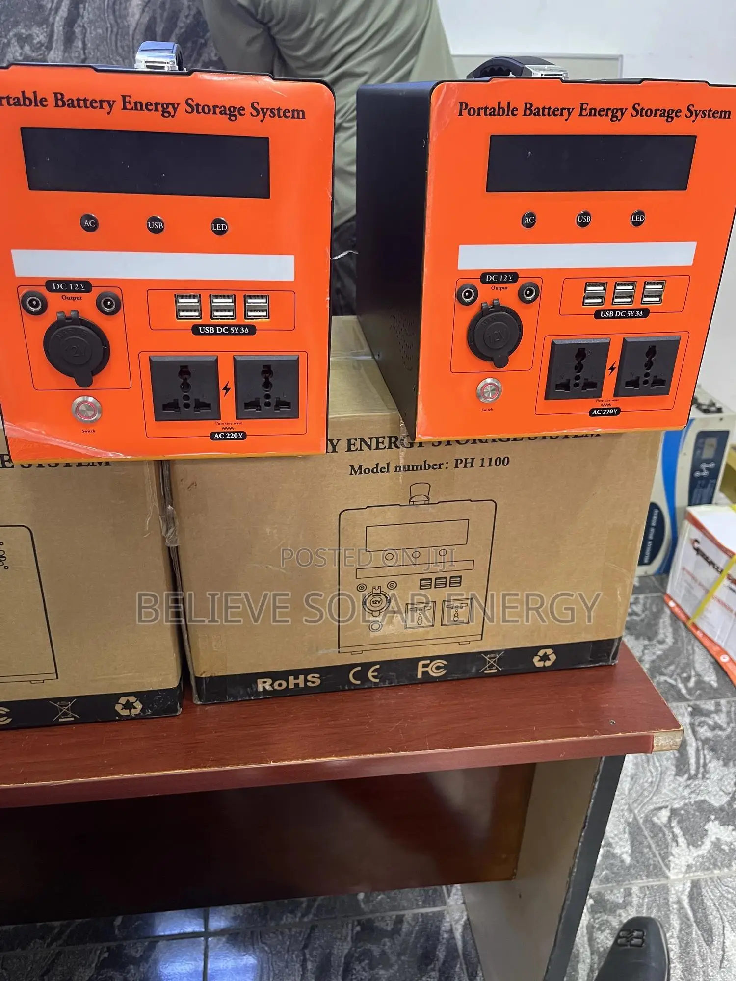 1500w Solar Generator With 2pcs 350w Panel