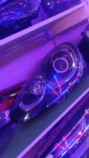 Porsche Cayenne 2016 Headlights