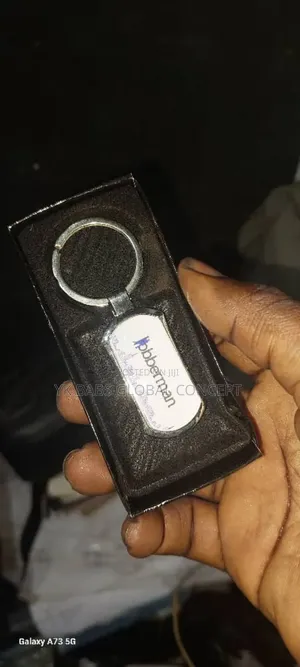 Stainless Key Holder 12 Pic's