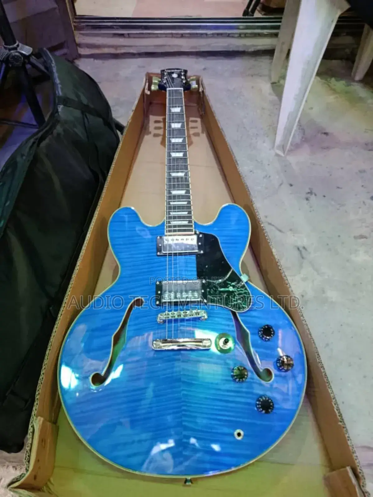 Epiphone Jazz Guitar