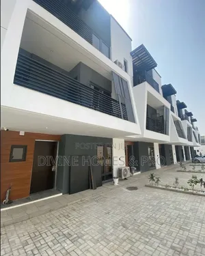 4bdrm Duplex in Life Camp for sale
