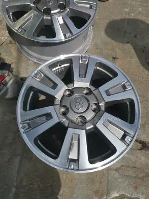 Toyota Tundra 20 Rim 2012/14 Follow Come