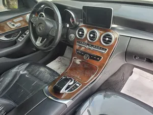 Mercedes-Benz C300 Sport 4Matic Sedan AWD (2.0L 4cyll 7A) 2016 White