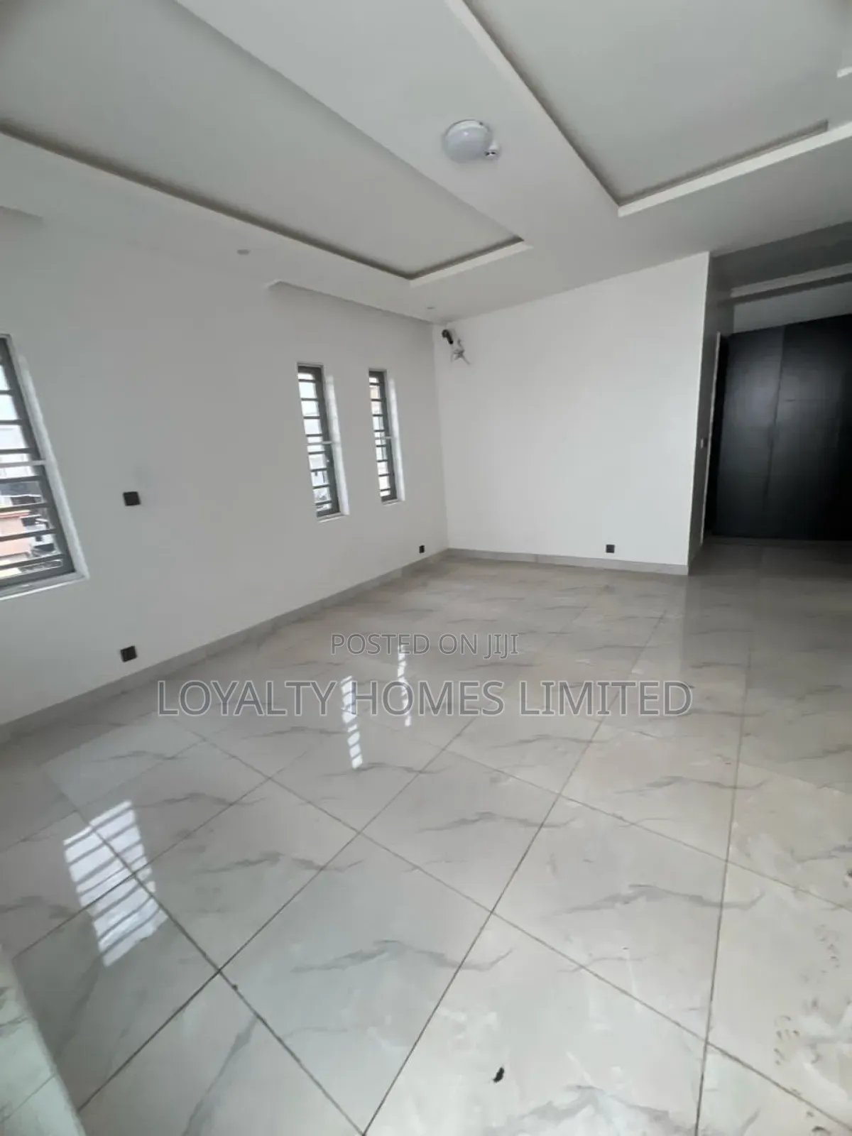 4bdrm Duplex in Ikeja for sale