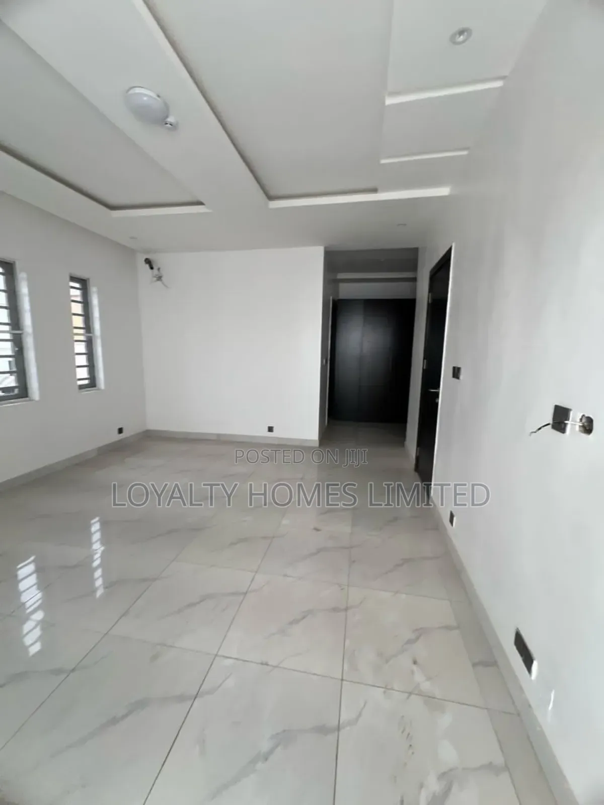 4bdrm Duplex in Ikeja for sale
