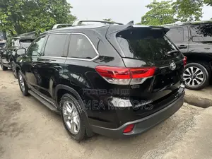 Toyota Highlander 2015 Black