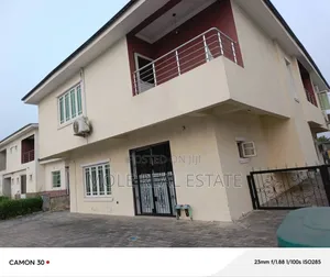 Furnished 4bdrm Block of Flats in Meridian Park Estate, Lekki for sale